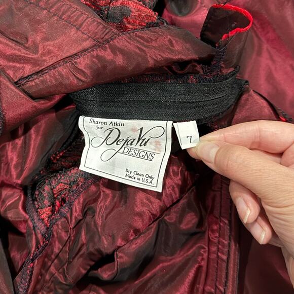 Vintage 80s Women's Red Lace Floral Deja Vu Designs Basque Waist Ball Gown Sz 7 - Picture 7 of 11